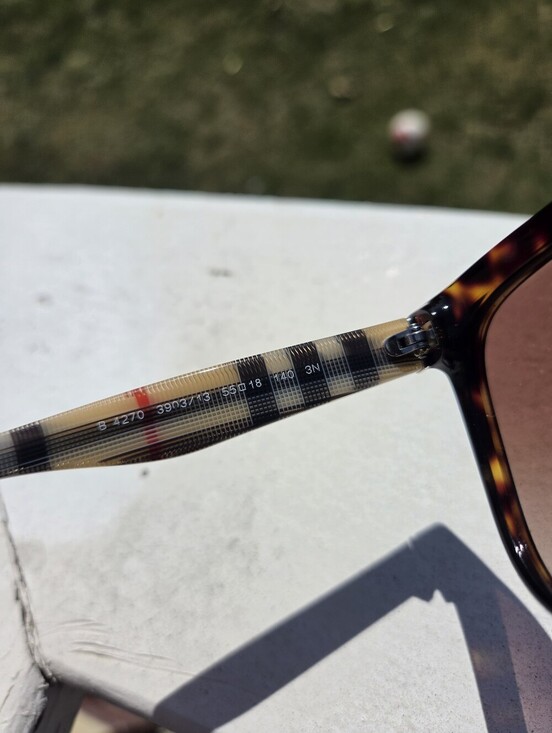 Burberry B 4270 Tortoise Sunglasses Nova Check Plaid Italy READ FLAW NO CASE main image 6